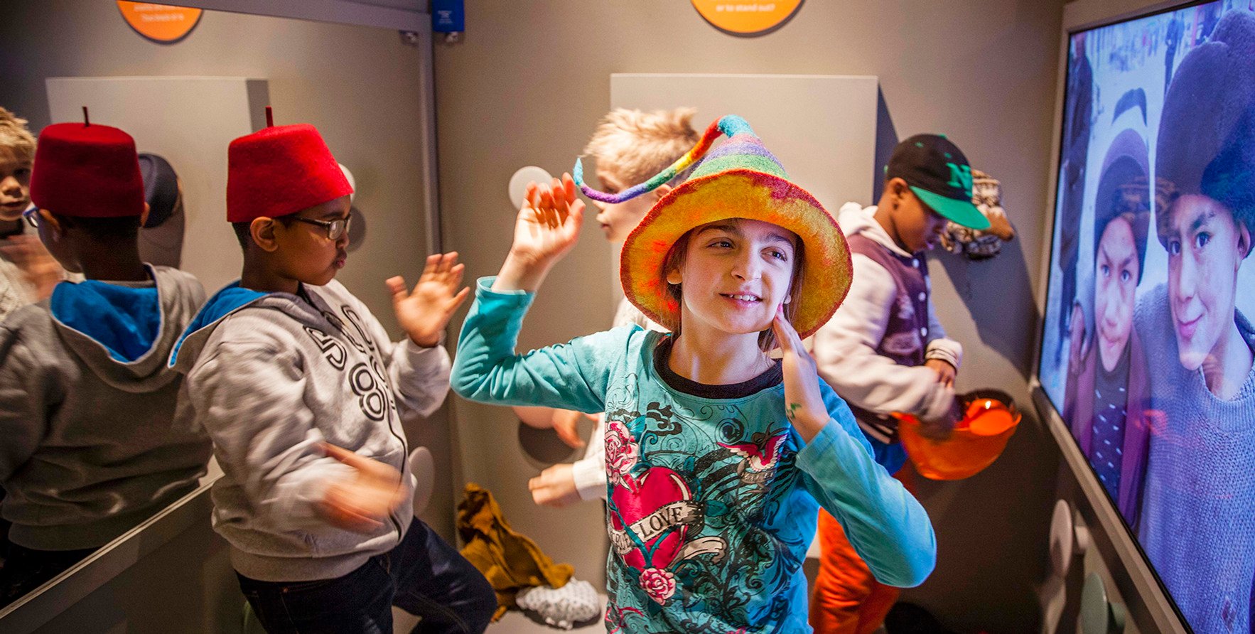 Barn i utställningen Tillsammans på Världskulturmuseet